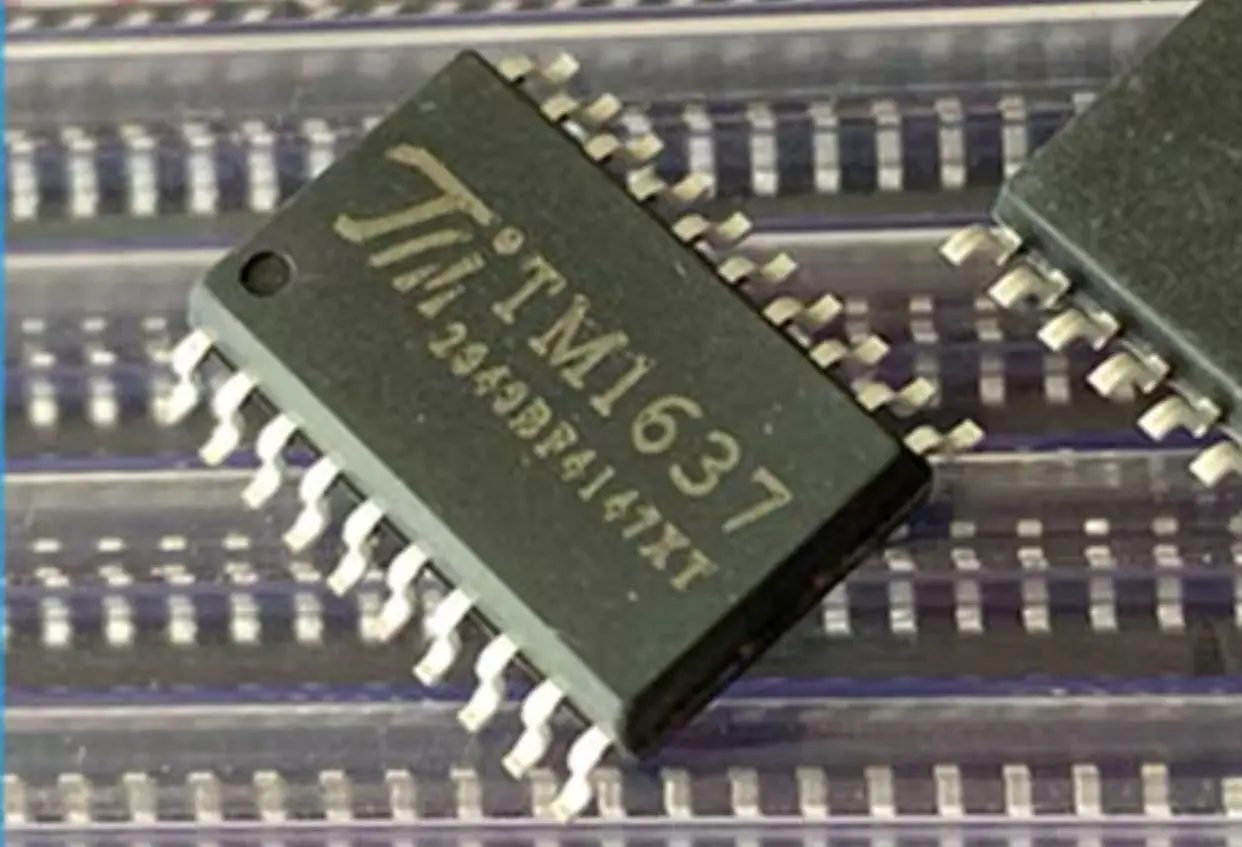 50-100 قطعة/TM1637 1637 SOP20 LED