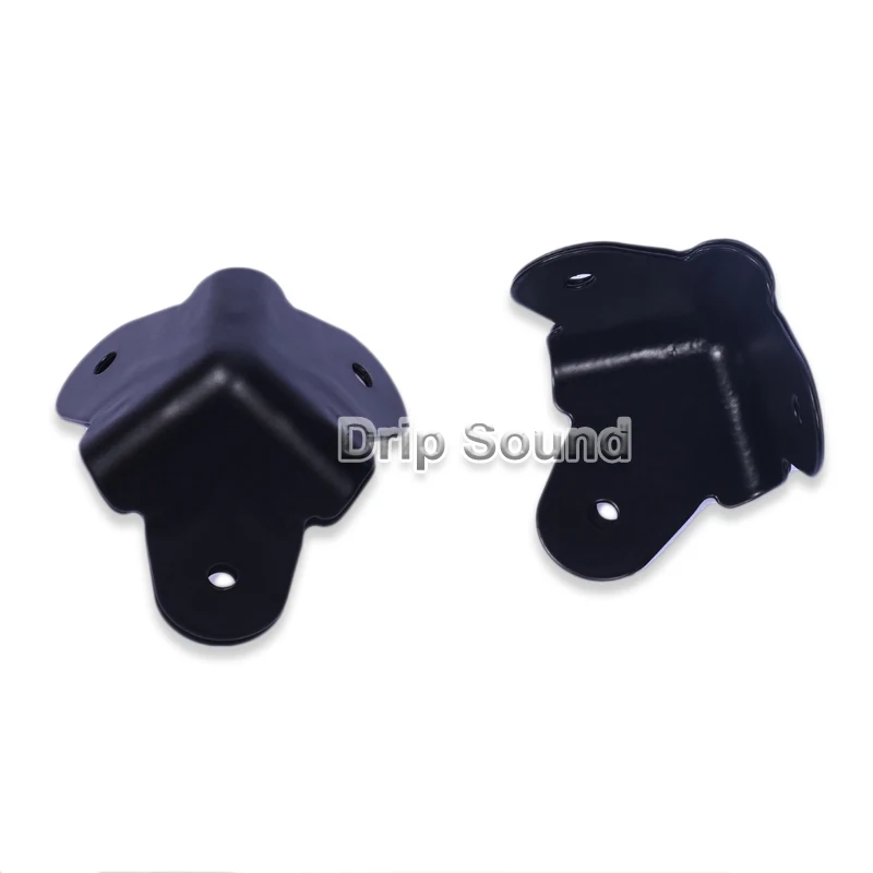4pcs โลหะมุมปลอดภัยตกแต่งมุมขวา 3-Jaw ผีเสื้อรูปร่างสำหรับกล่องลำโพงเครื่องขยายเสียง