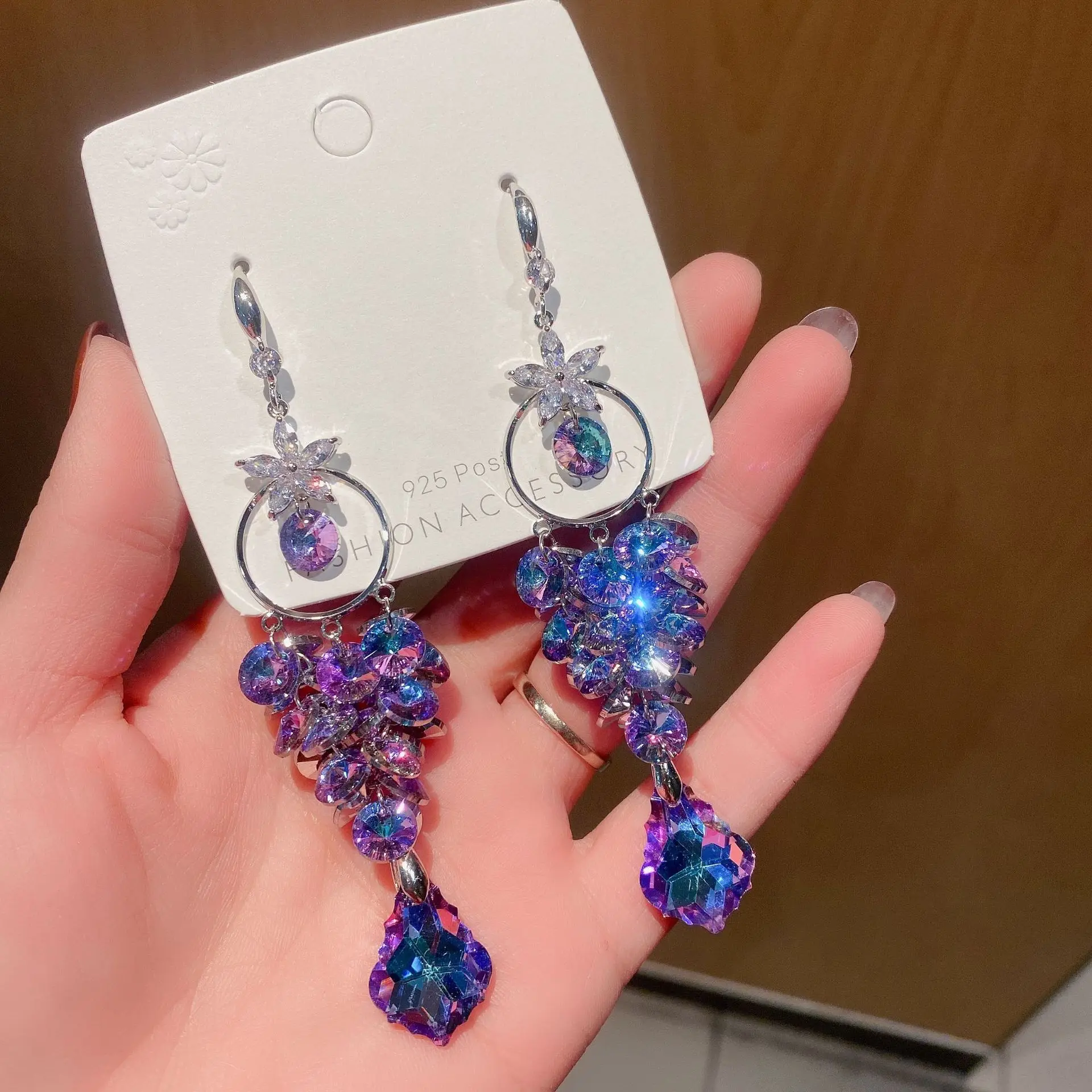 Korean shiny Crystal flowers Trendy Women Drop Earrings senior long geometric metal circular fine pearl Earrings