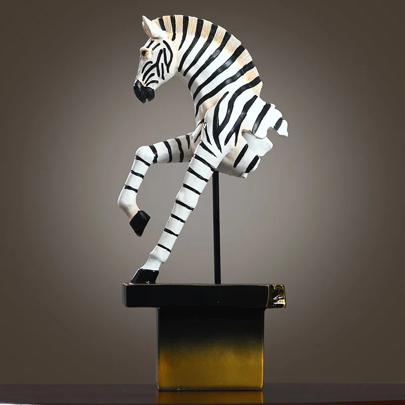 

[HHT] Nordic Pastoral Modern Creative Zebra Sculpture Ornaments Home Decoration Living Room Wine TV Cabinet Furnishings Crafts