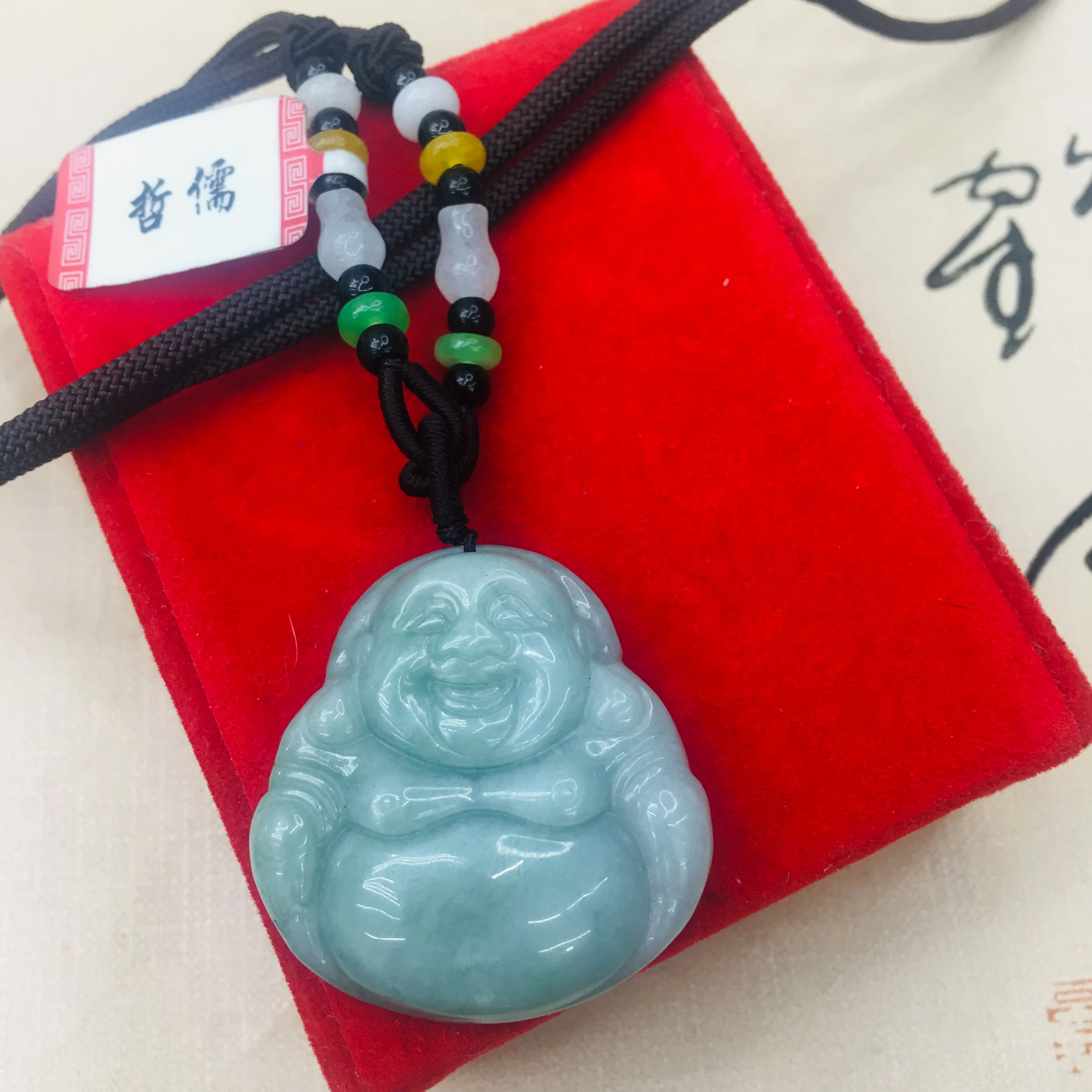 Naturale Birmano Emerald jade carving olio verde Buddha pendente con tri-gli uomini e le donne della catena del maglione collana di perle di colore