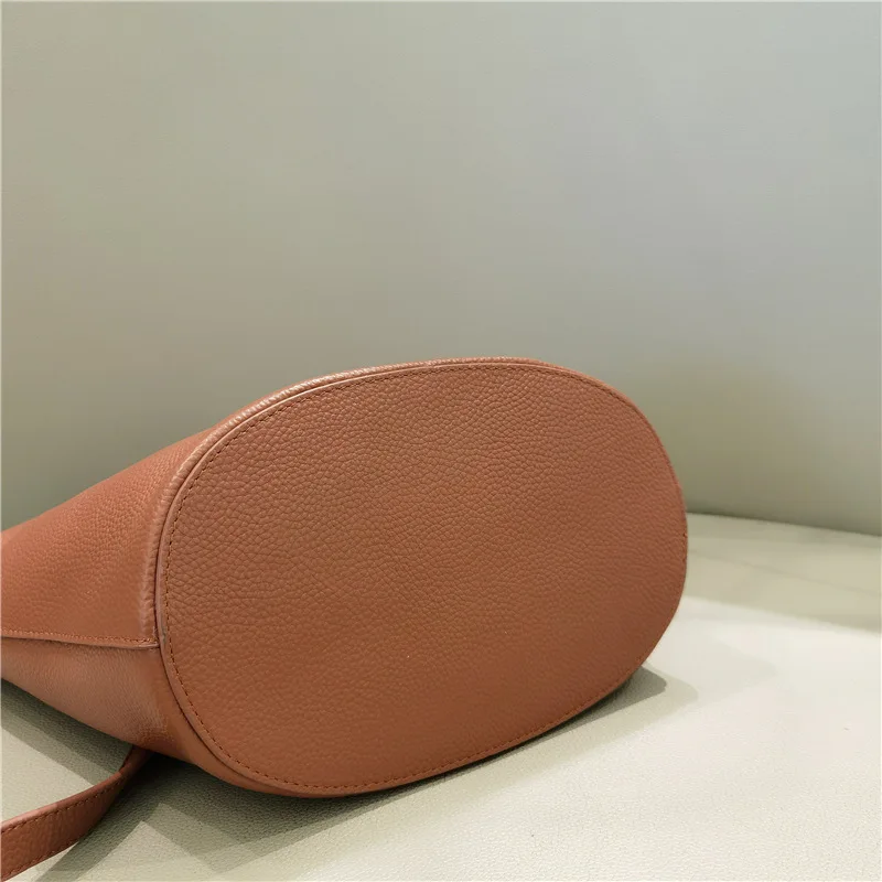 Woman Handbags Fashion Tote Bag 2021 Winter New Genuine Leather Bucket Style Lady Shoulder Bag Luxury Large Women Crossbody Bags