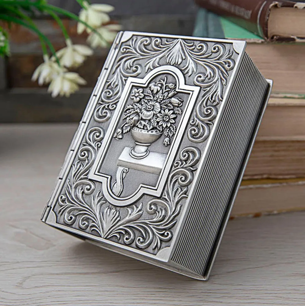 

Creative Retro Carving Book Jewelry Storage Box Vintage High-end Classic Book Desktop Treasure Chest Gift Case Home Decor