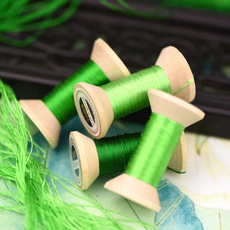 Hand-embroidered embroidery thread / silk thread / wrapped silk silk embroidery thread / hand-embroidered spool /gross green