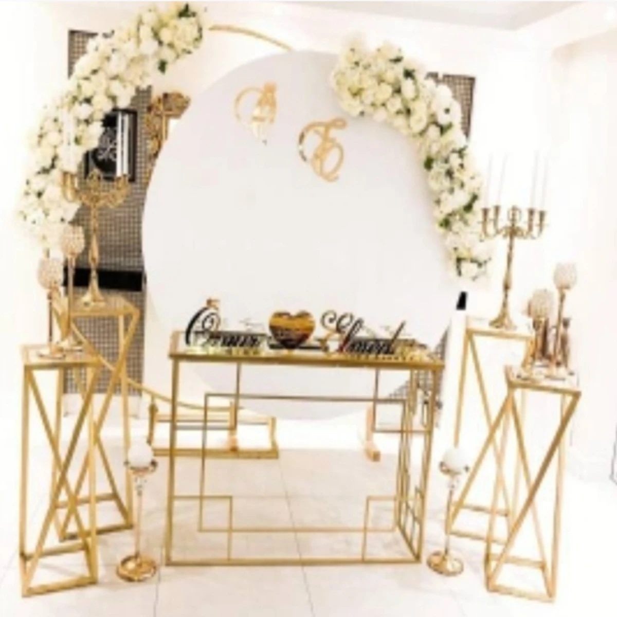 4pcs/set)New design wedding decoration backdrop stand round cake table flower pedestal metal gold plinth AB319