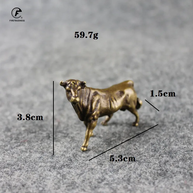 Mini Portable Retro Brass bull wall street Statue Sculpture Hand Toy Gift Keychain Ornament Home decoration ornaments Home Decor