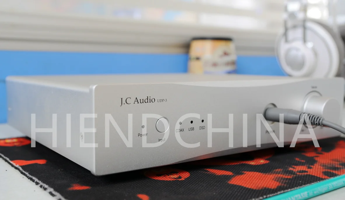 JC-002 J.C AUDIO UDP-3 Player فك أمبير Preamp 32 أوم/1500 ميجا واط 300 أوم/160 ميجا واط 110-240 فولت 50 هرتز-60 هرتز