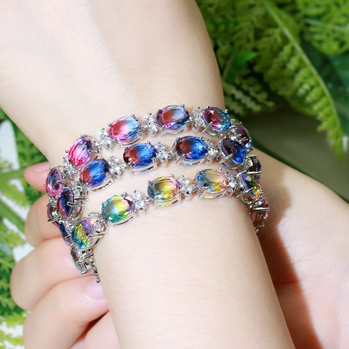 CWWZircons Elegant Big Oval Blue Rainbow Fire Cubic Zirconia Stone Tennis Bracelets for Women Party Wedding Jewelry Gift CB247