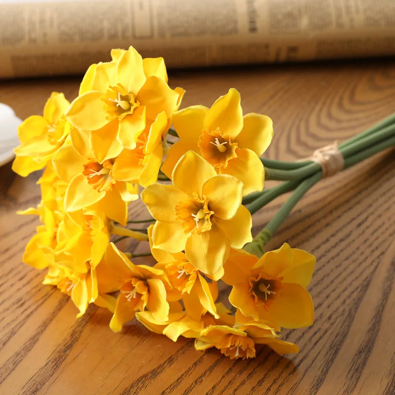 Simulation 6 Heads of Daffodil Bunches Artificial Silk Flower for Home Decoration Wedding Bouquet Farmhouse Style Fake Narcissus