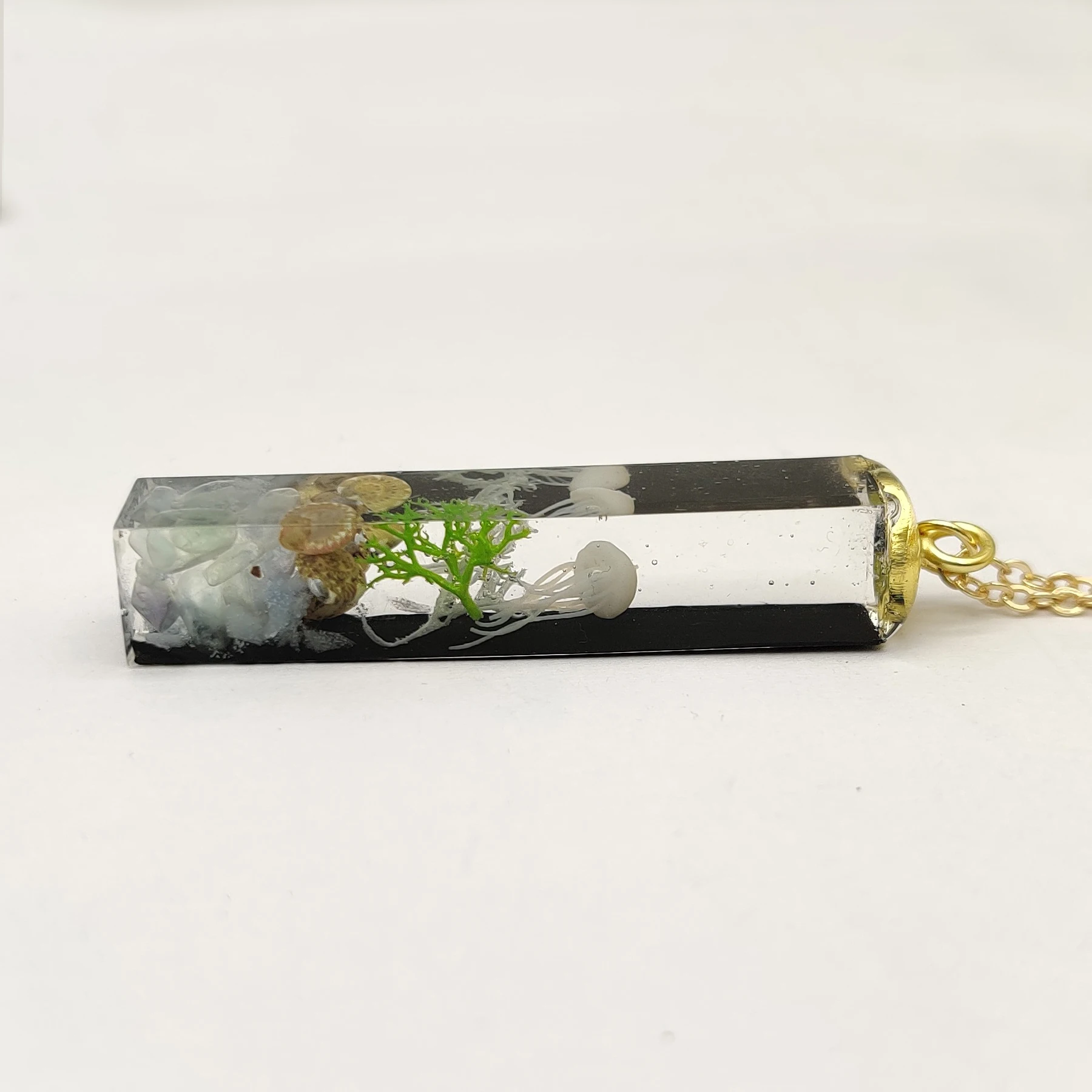 Jellyfish 3D Deep Sea Black Cube Resin Pendant Gold Color Long Chain Necklace Women Boho Fashion Jewelry Bohemian Handmade