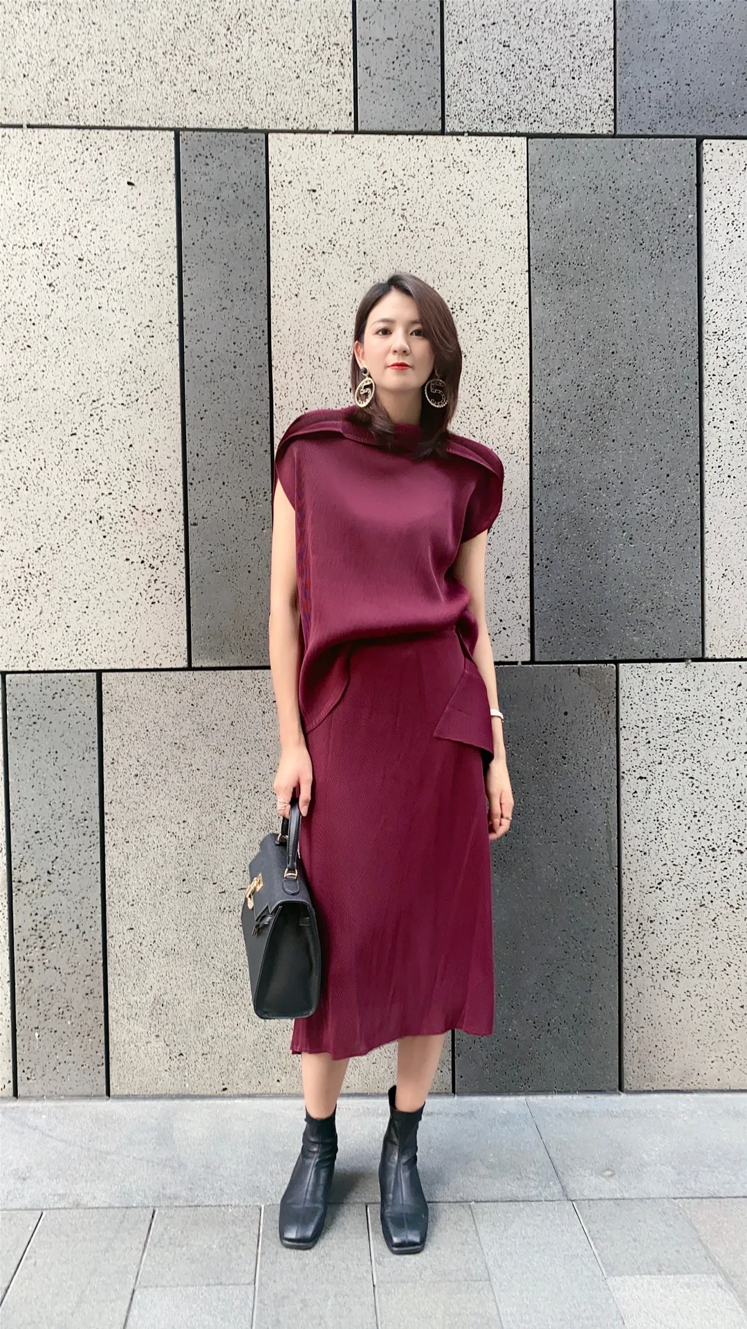 

HOT SELLING Fashion suit short sleeve slash neck T-shirt + skirt solid irregular two-piece suit IN STOCK