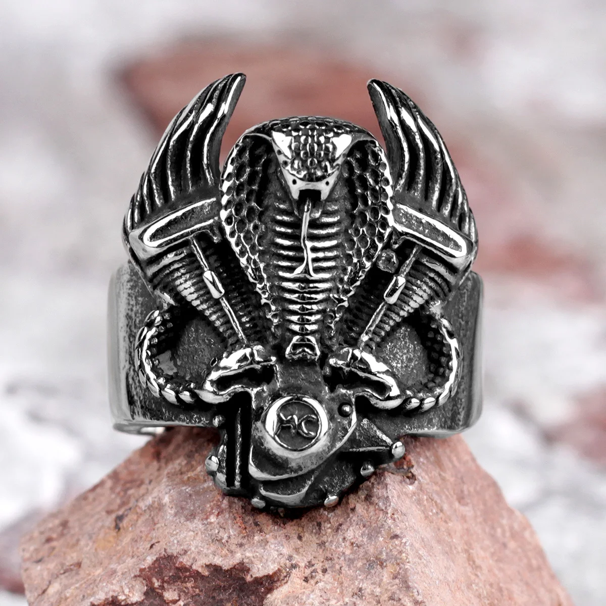 Stainless Steel Men Rings Locomotive Engine Snake Rock Punk Hip Hop for Biker Male Boyfriend Jewelry Creativity Gift Wholesale