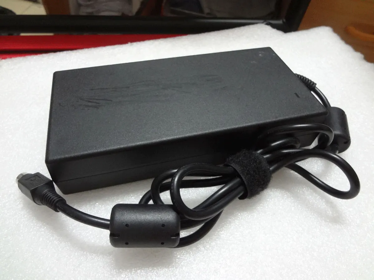 OEM Chicony 19.5V 11.8A 230W A12-230P1A AC Adapter for MSI GT80 2QE(TITAN)-054DE Gaming Laptop Original Charger