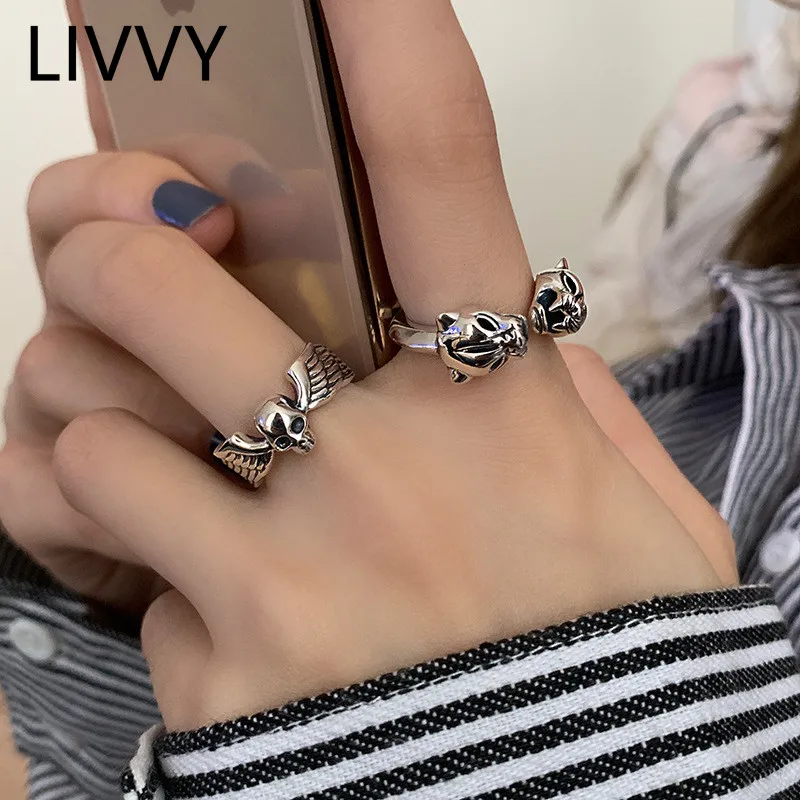 Anillo ajustable de diseño original con cabeza de leopardo en color plateado, de la marca LIVVY, para hombres y mujeres, estilo hip-hop y punk, ideal como regalo o para complementar un atuendo.