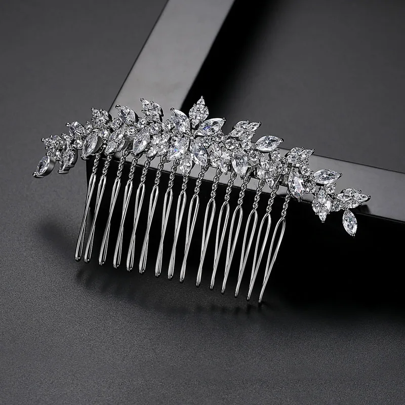 

SLBRIDAL Luxury Trendy Prong Setting Cubic Zirconia Bridal Hair Comb Wedding Headpieces Women Girls Jewelry Hair Accessories