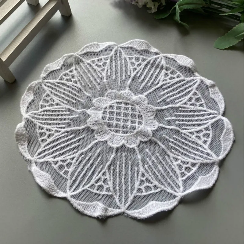 

2 pcs Embroidered Flower Mesh Lace Applique Trims for Covers Curtain Home Textiles Sewing Strip Ribbon Lace Fabric 17*17 cm