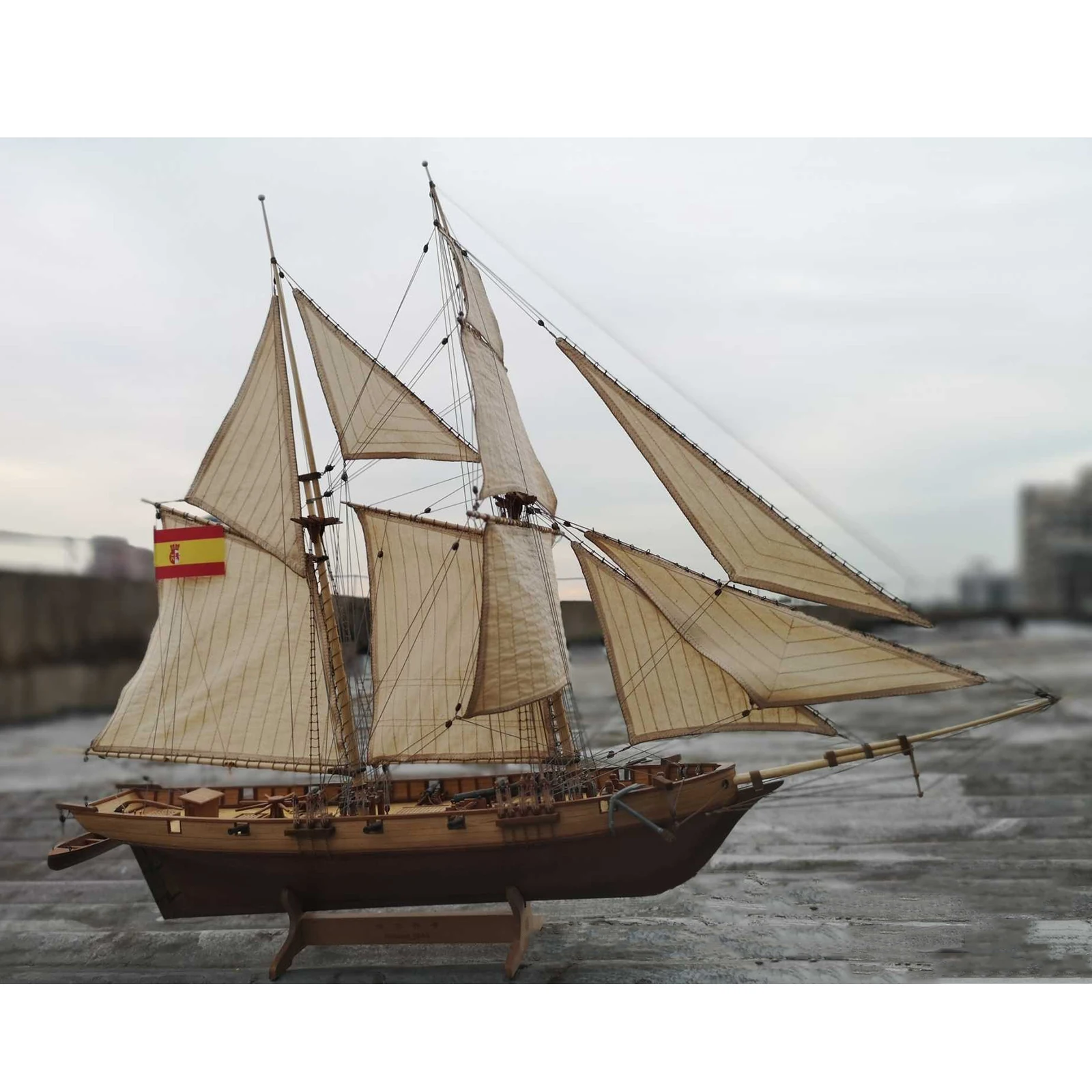 1:100 / 1:148 Wooden Ship Assembly Model DIY Kit Sailing Home Desktop Room Sailboat Decor Ship Model Set for Kids Adults Gifts