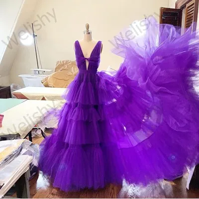 Design chique roxo em camadas plissado tule vestido feminino 2020 profundo decote em v longo tule vestidos celebridade noite baile de formatura crescido feito sob encomenda