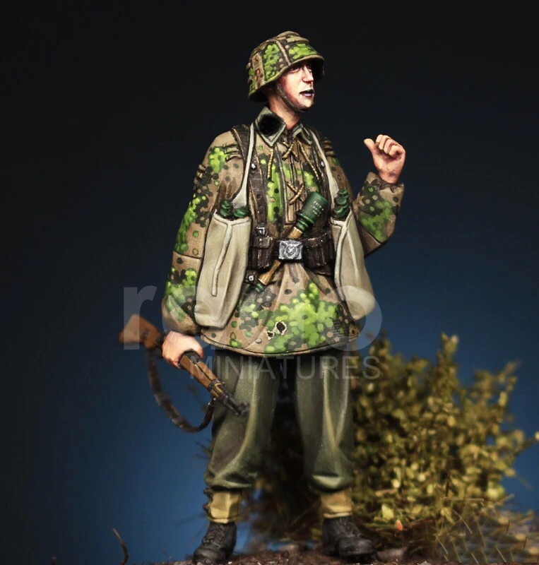 1/35 Resin Model Figure GK, Unassembled and Unpainted Kit