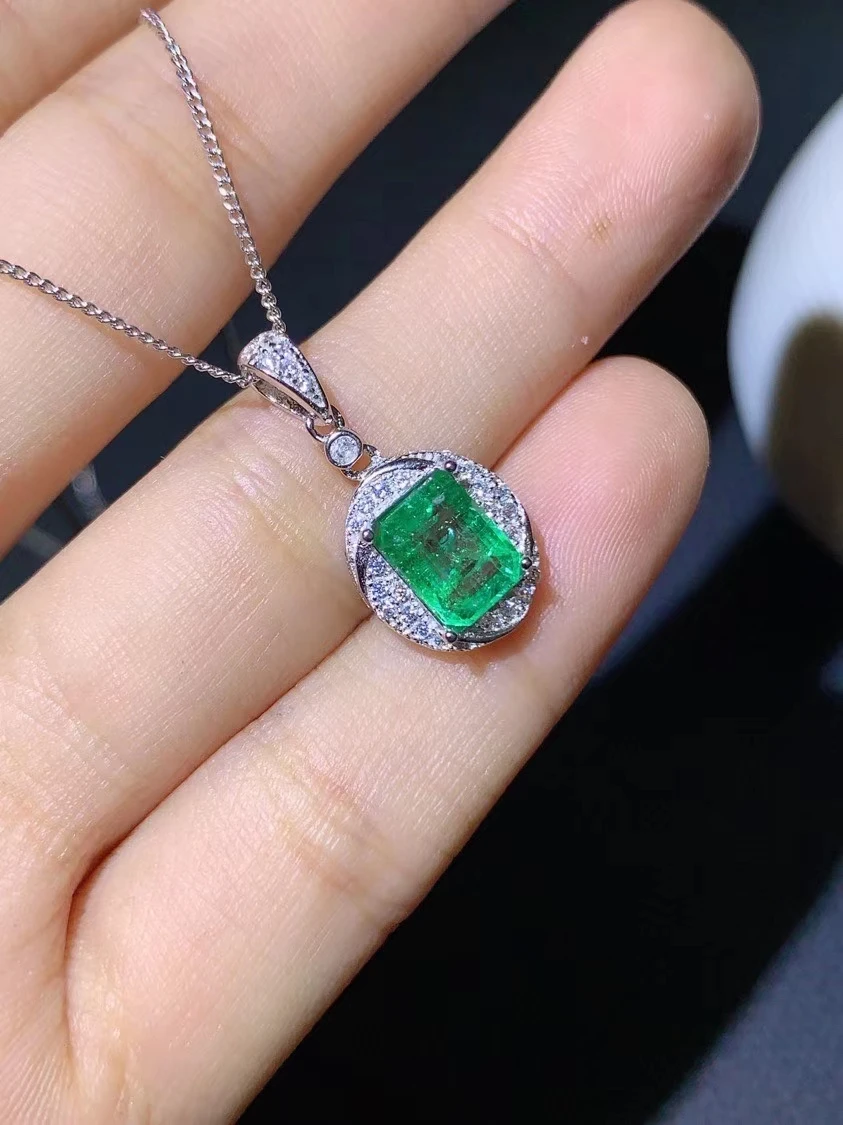 KJJEAXCMY fine jewelry 925 Sterling Silver inlaid natural emerald Women's Luxury Fashion Square GEM PENDANT NECKLACE support det