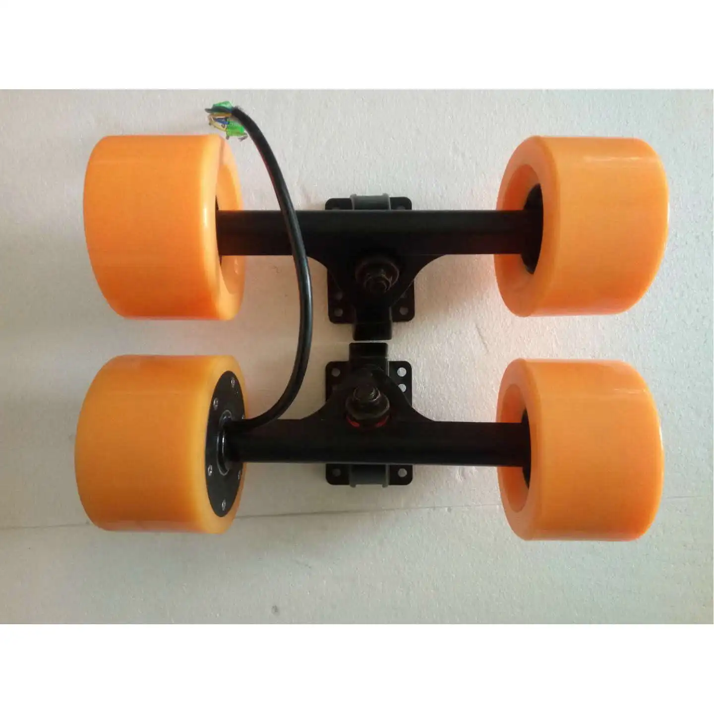 Motor elétrico do micro cubo do skate, máquina indutiva, corrediça de quatro rodas, Dropshipping, 90mm