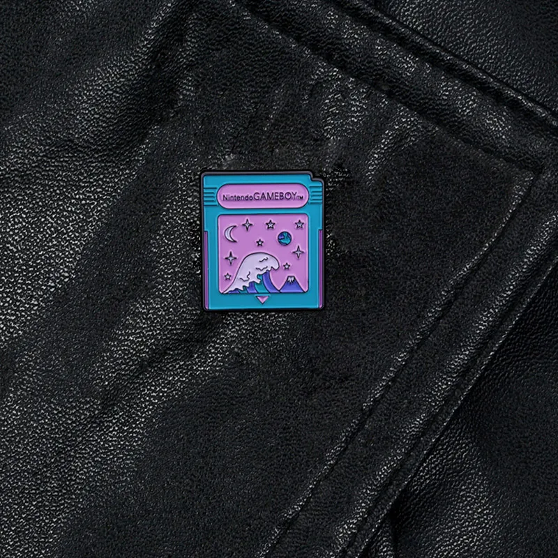 New design Gameboy enamel pins for boyfriend