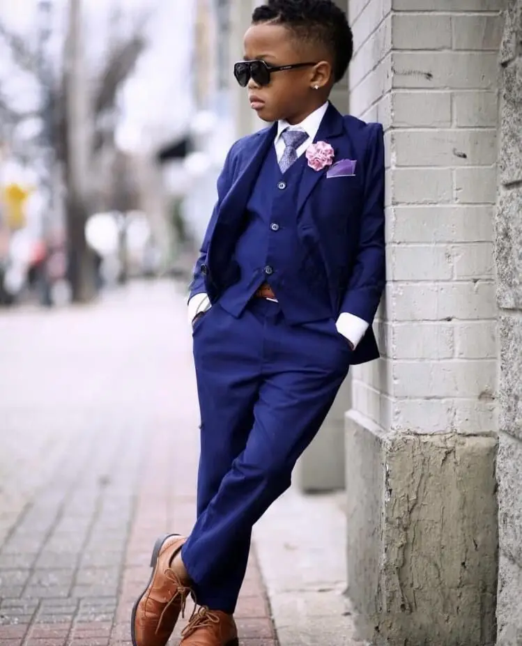 Trajes de boda azul real para niños, traje de dos botones con solapa y muescas, portador de anillo (chaqueta + Pantalones + chaleco + corbata) 2023