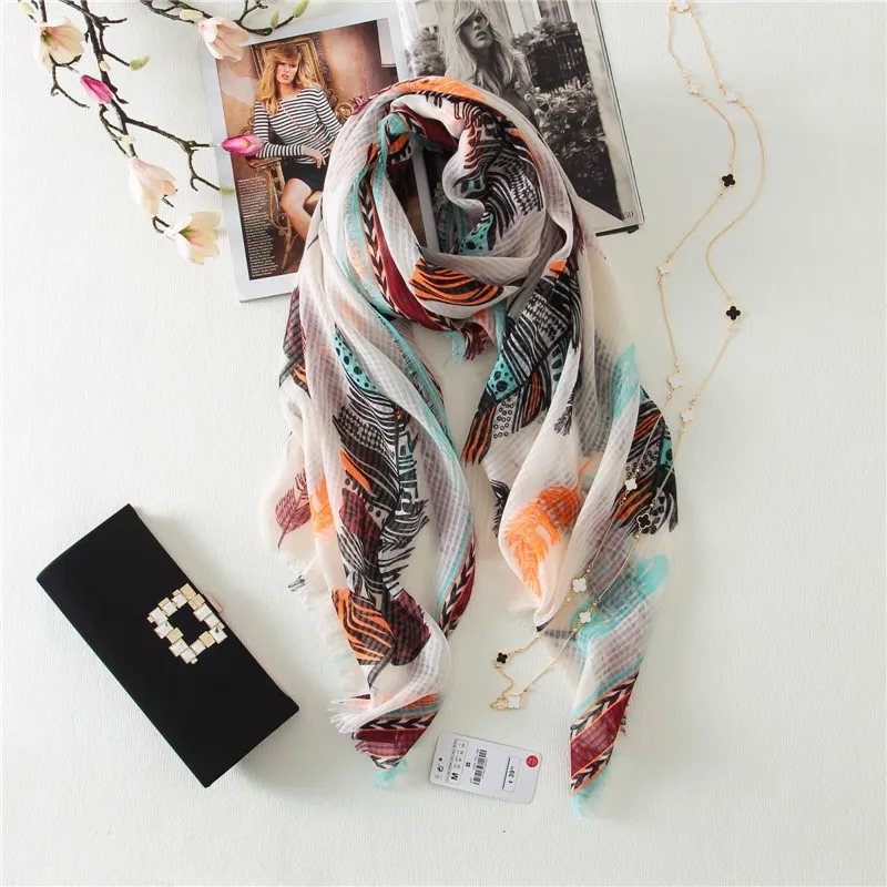 

2021 Newest Women Fashion Feather Printed Pattern Scarf Shawls Wraps Hijabs Scarf