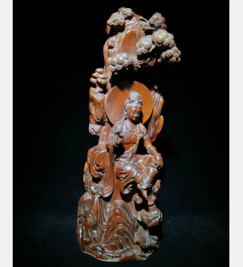 

China Hand-carved boxwood archaize Guanyin Bodhisattva crafts statue