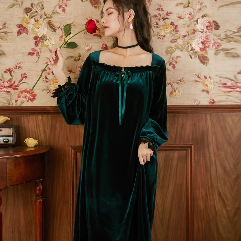 Green Velvet Nightdress Princess Night Dress Woman Sleepwear Long Women\'s Dresses 2021 Winter Clothing Female Phoentin FG262