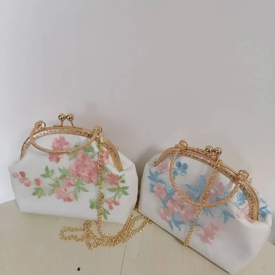 Classic Embroidery Flowers Kiss lock Shell Bags Bag Chain Women Shoulder Crossbody Bag Vintage Designer Women\'s Handbags