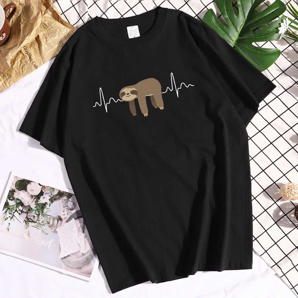 Sloth Resting On Tummy Print Oversized T-shirt Mens O Neck Short Sleeve T Shirt Fashion 2021 Crewneck Soft Male Graphic T Shirts