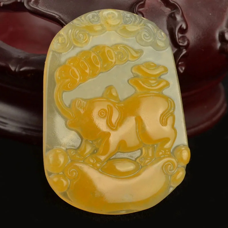 Admirable Golden Jade Pig Pendant Bring fortune Amulet Hanging Chinese Zodiac