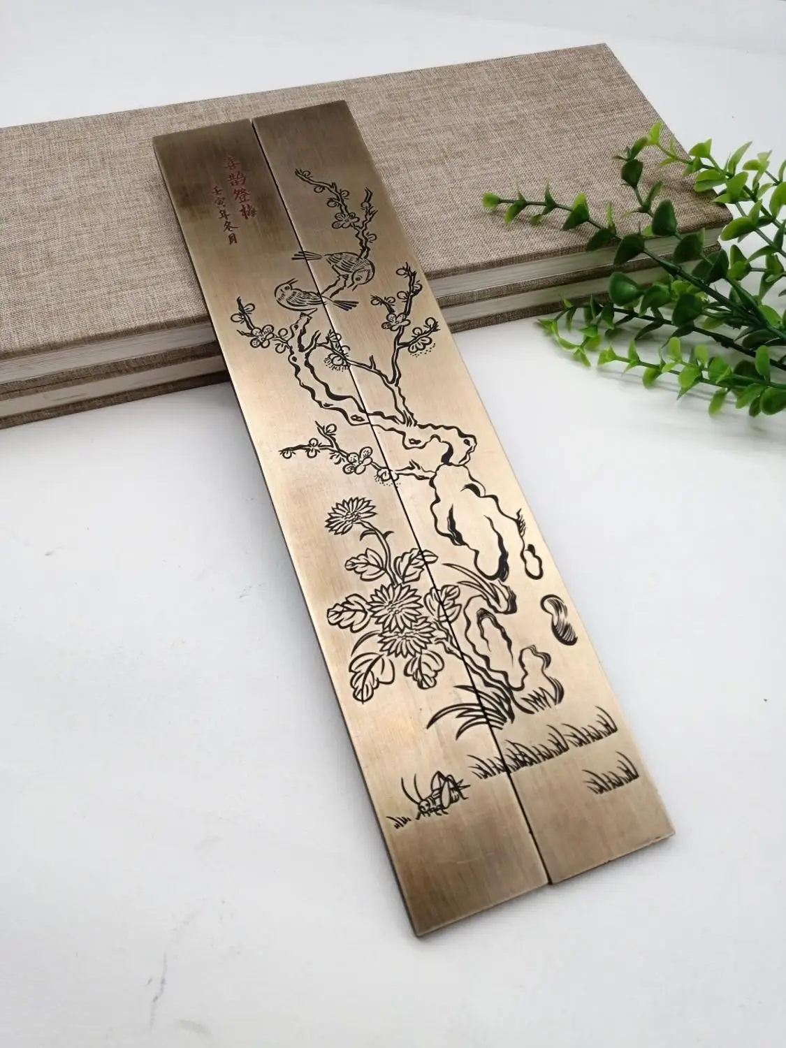 

China painting calligraphy auxiliary tool metal crafts Paperweight-Magpie ascends plum-Paper weight home decor