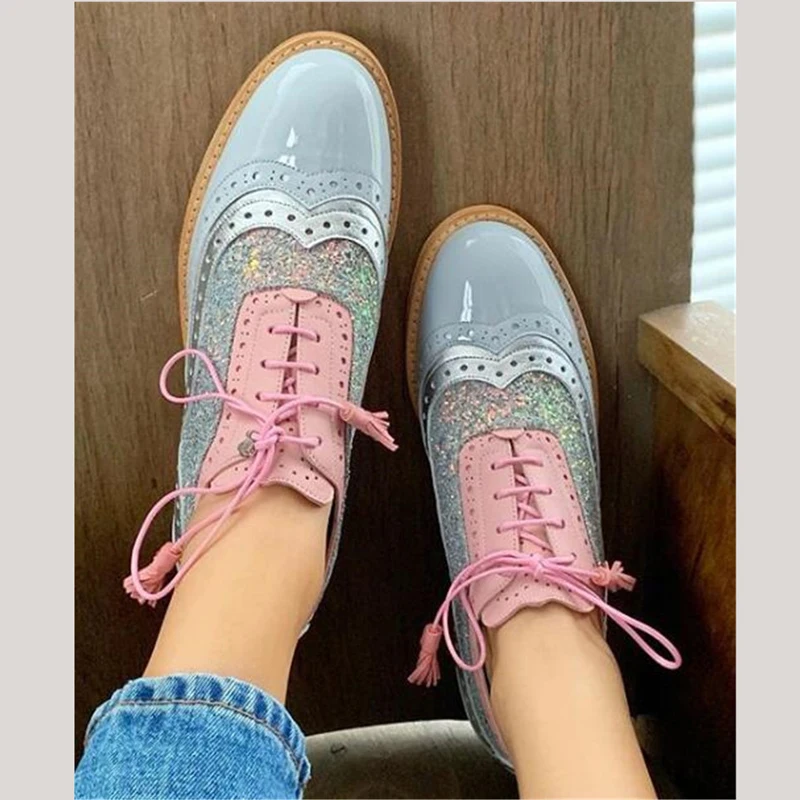 Appartamenti da donna Oxford scarpe morbide in pelle Pu Flat Oxfords Ladies Brogues Vintage Lace Up Casual Oxfords scarpe per calzature da donna