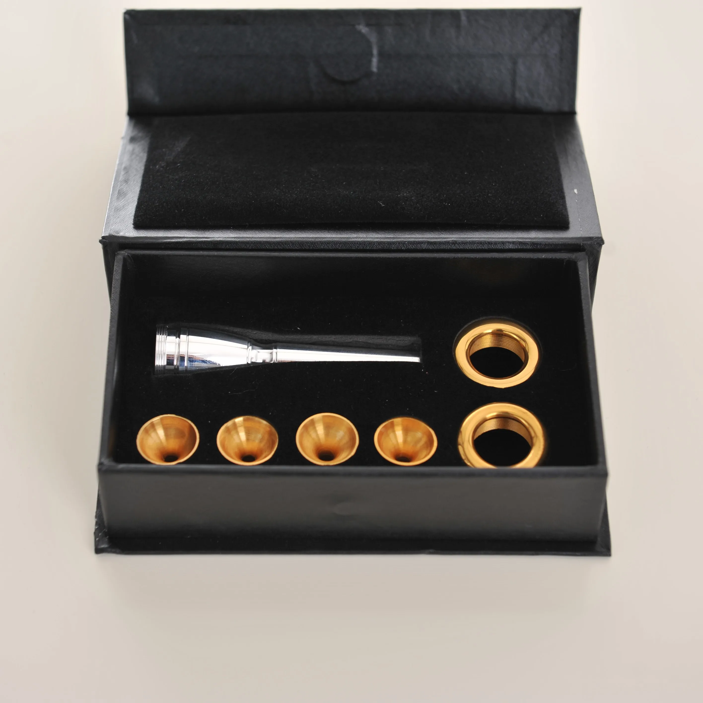 

Multifunctional Bb Trumpet Mouthpiece Set Size 2A 2B 3A 3B Brass Gold with Silver&Gold Plated Trumpet Accessories Nozzle