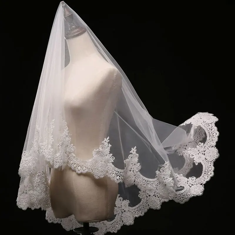 Short One Layer Tulle Bridal Veil Without Comb Lace Edge White Ivory