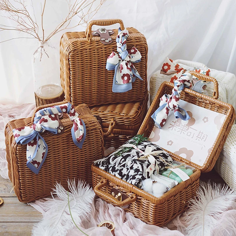 

Unique Woven Basket Wedding Bride Bridesmaid gifts Birthday New years Present Boxes For Best friend Boyfriend Girlfriend Family