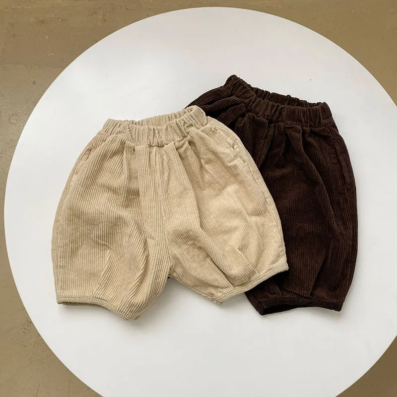 Pantaloni di velluto a coste per ragazzi e ragazze al ginocchio pantaloni per bambini alla moda