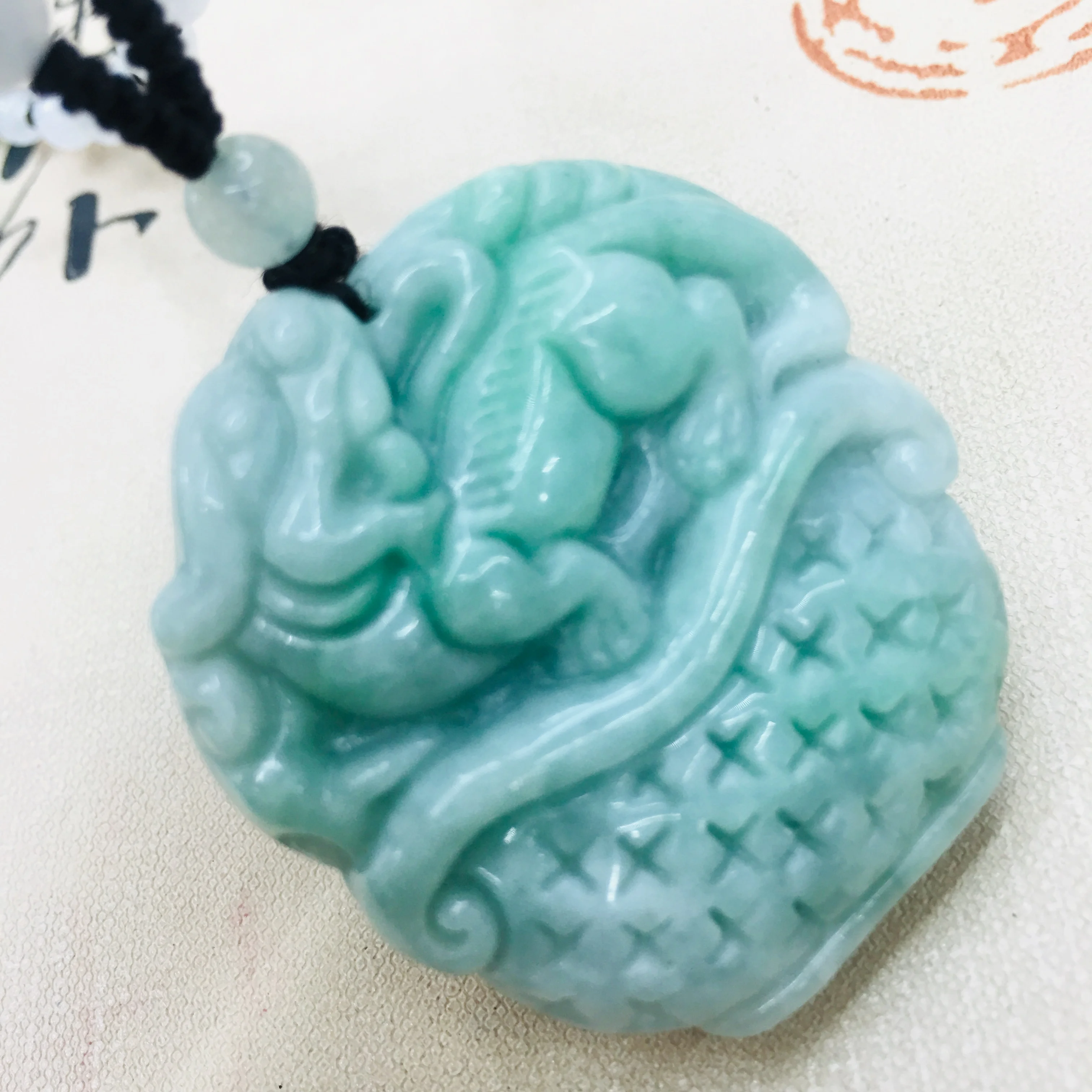 

Pure natural Emerald jade hand carved green wealth beast pendant three-color jade bead necklace men and women sweater chain