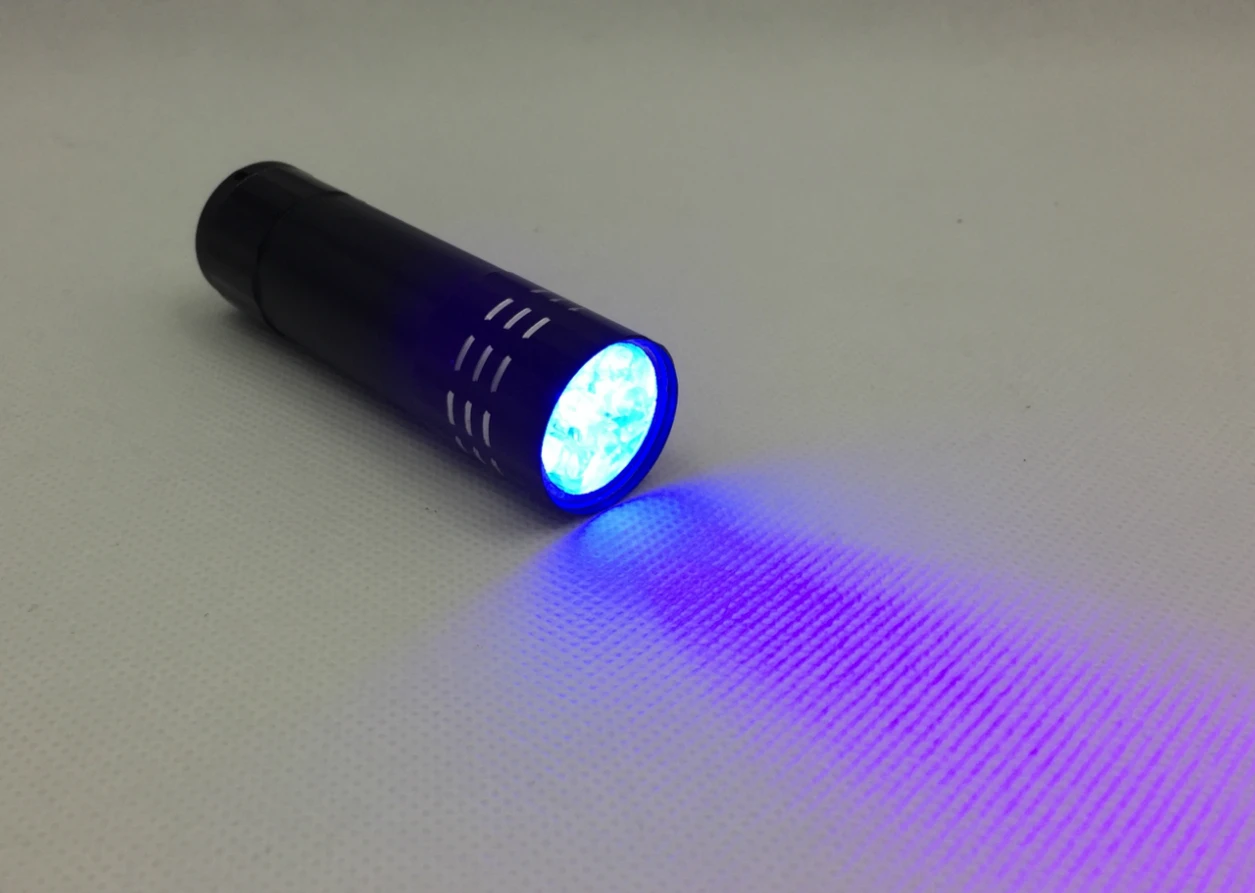 1Pcs Ultraviolet Lamp 365nm 395nm LED UV Flashlight Ultraviolet Flashlight Torch Light Ultra Violet Flash Light 395nm Blacklight