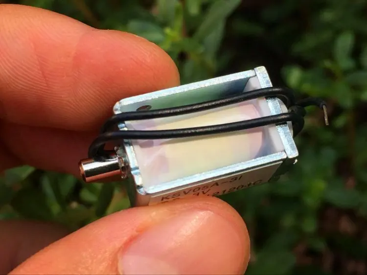 

KOGE KSV05A DC 3 В электрический электромагнитный клапан воздушный газовый клапан нормально открытый тип Н/О для медицинского монитора артериального давления/лаборатория