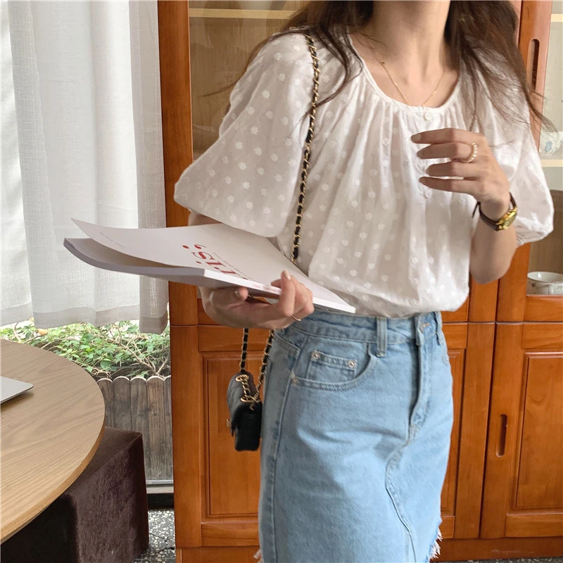 New 2021 Summer Women\'s Blouses Fashionable Sweet Shirts Vintage Embroidery Korean Minimalist Style Wild Lady Short Tops BL9285