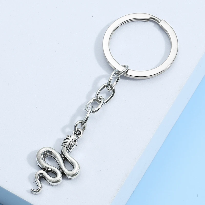 Snake Keychain Animal Serpent Key Ring Alloy Key Chains For Women Men Handbag Accessorie Car Hanging DIY Handmade Jewelry