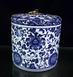 Chinese traditional Jingdezhen blue and white porcelain tea jar home desktop retro Chinese style decoration