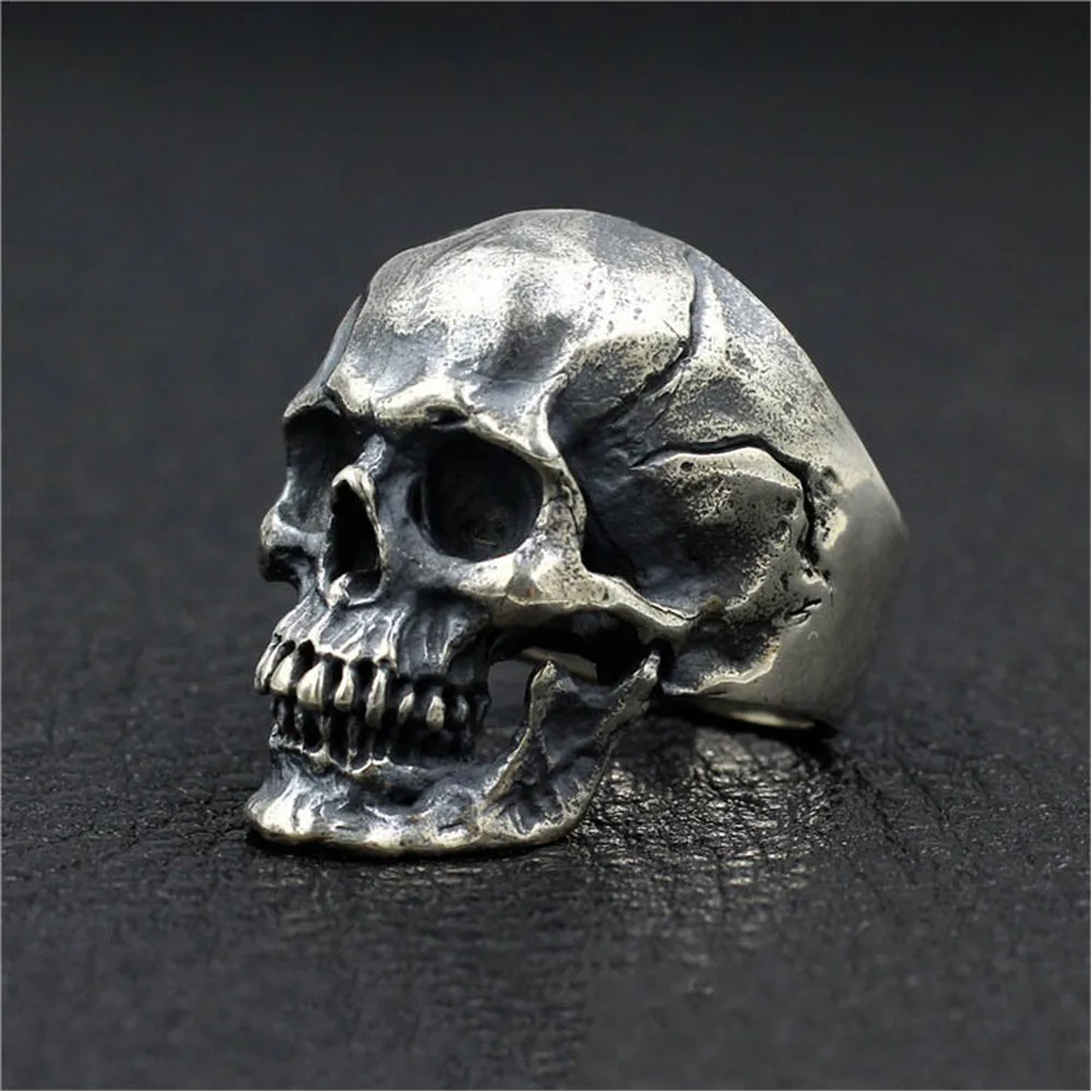 Popular fashion skull ring men\'s retro hip hop rock boy birthday gift jewelry wholesale