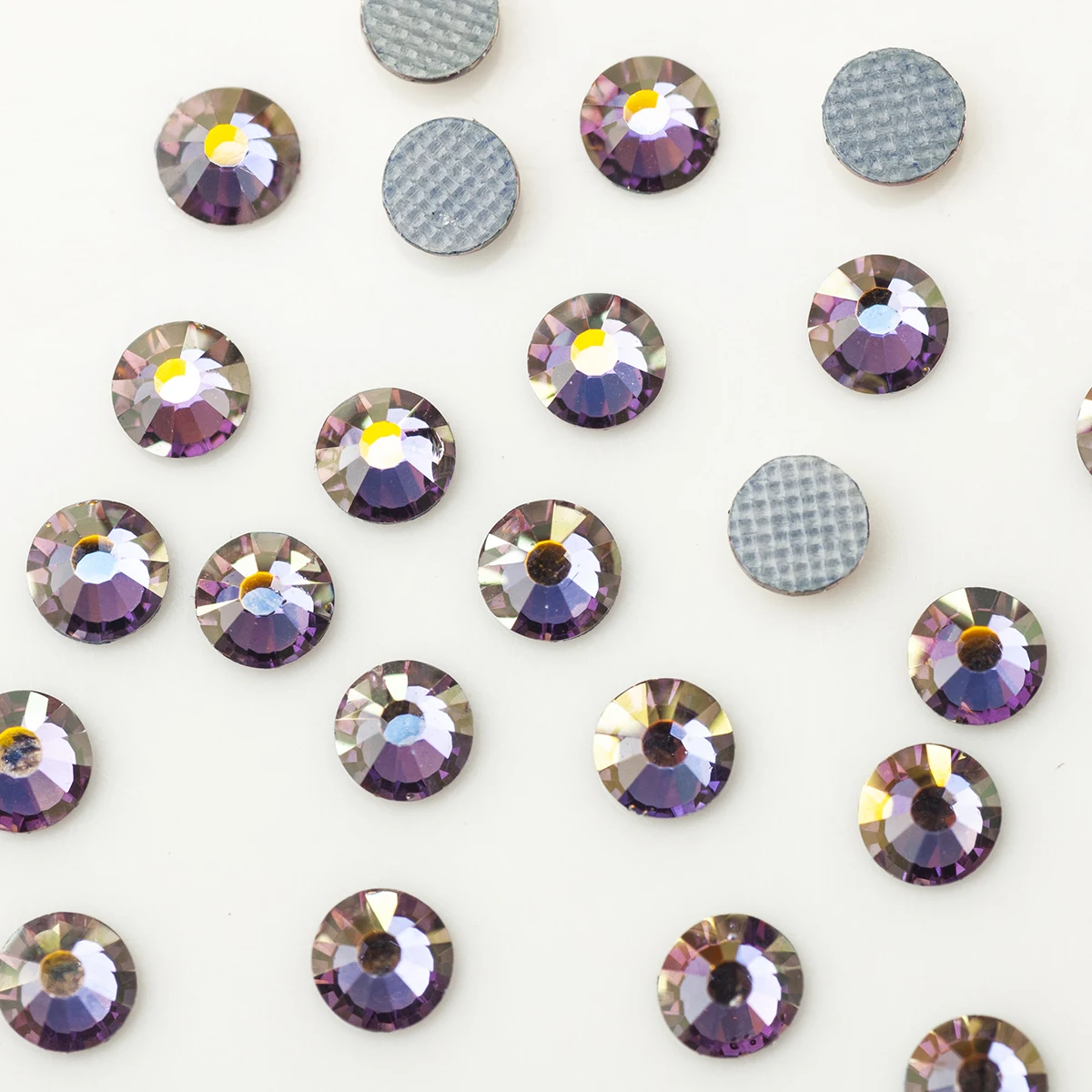 YANRUO 2058 Farben AB Hot-Fix Glas Strass Flatback Eisen auf Kristalle Strass für Kleidungsstück Dekoration vergoldet AB – Detail 13