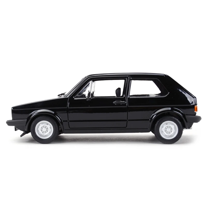 Bburago 1:24 1979 Golf MK1 GTI Hot Hatch Static Die Cast Vehicles Collectible Model Car Toys