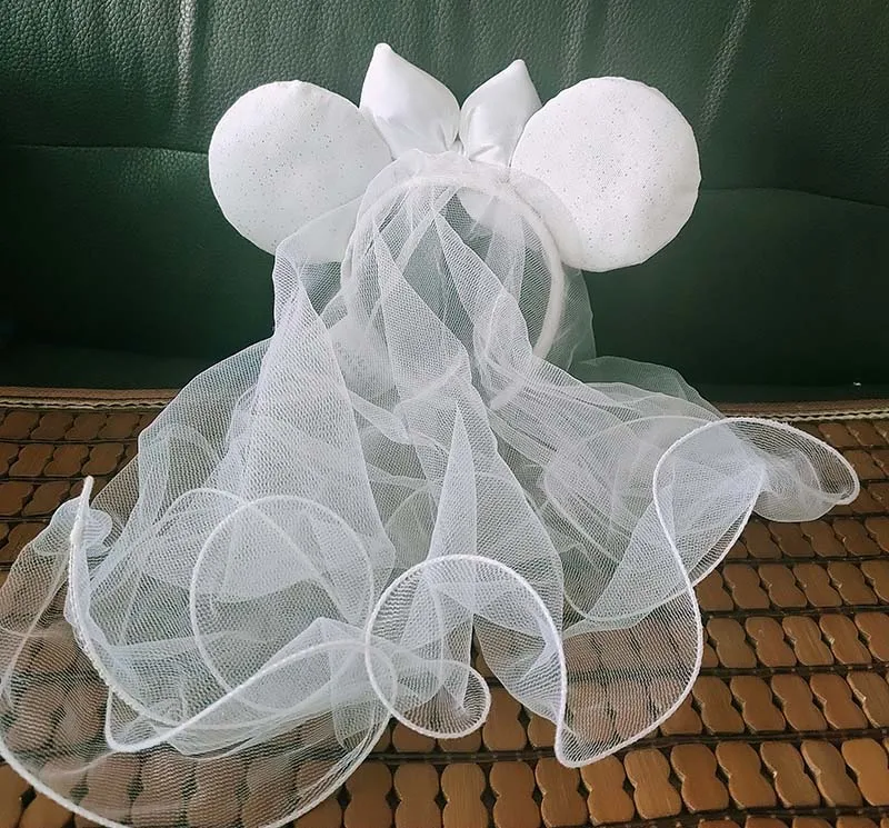 Disney Parks Minnie Mouse Wedding Bridal With Veil Ear Headband PLUSH