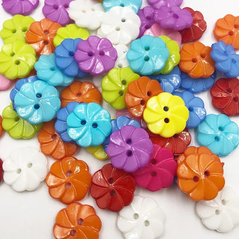 50 pcs 18 mm sunflower Mix Colors 2 Holes Plastic Buttons Apparel Sewing Accessories DIY Scrapbooking PH343